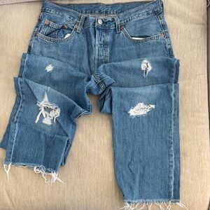 Women’s Levi 501 Distressed Blue Jeans